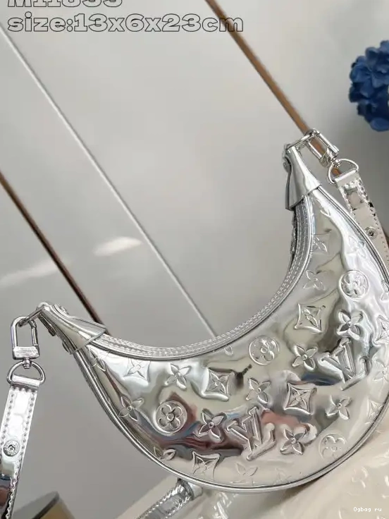 VUITTON LOUIS LOOP-23*13*6CM 0501